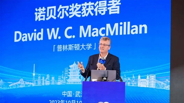 David W.C. MacMillan做學術分享